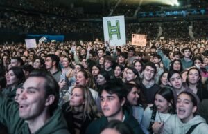 Identifique Hakuna: O pop éclesika que ganha jovens e combina 30.000 pessoas neste sábado em Madri