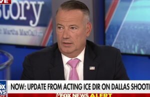 O movimento do gelo discute o tiro no Texas