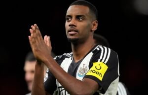 Alexander Isak em Liverpool para o registro britânico de 125 milhões de libras de Newcastle