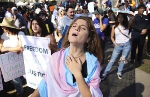 A Califórnia retirou a lei da máscara durante a operação