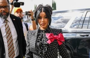 Cartão B Wan Wanad Offt: Rapper ganha o estojo Casuit