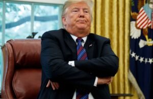 Canal 4 no vento mais de 100 irreais por Trump durante a visita do Reino Unido