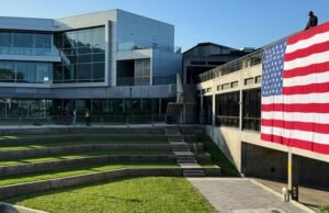 Charlie Kirk chama para resolver a violência política após uma ameaça assassinada