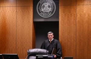 Charlie Kirk respondeu ao tiroteio da igreja de Michigan durante o assassinato de um assassinato