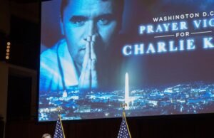 Charlie Kirk e Marjorie Taylor Greene discutem o princípio do divórcio internacional