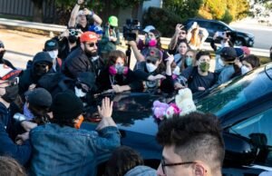 Os democratas condenam as observações de Jdvance na ascensão da violência