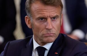 Emmanuel Macron inspirou sua solidariedade a apoiar o primeiro -ministro Bayrou alguns dias após a reação de confiança