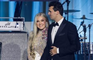 Erika Kirk faz um discurso para continuar a última missão do homem após o assassinato