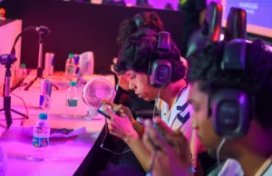 BGMS Gujarati está envolvido em comentários e festas vivos