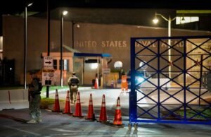 O relatório inativo de atiradores na Academia Naval dos EUA leva a lesões e bloqueios