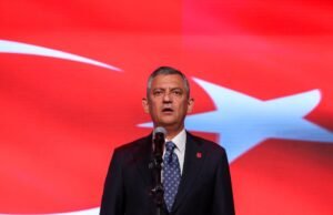 A parte anti-oposição do povo escolheu Özgür como um novo líder em Türkiye