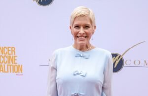 Nicole Eggert se abre sobre o peito dos seios e meus problemas