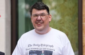 ‘Daddy Ted’ Co-mast Graham Line preso por tweets trans