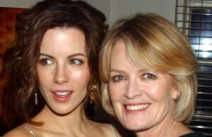 Kate Beckinsale distribui homenagem à mãe Judy Lee após o funeral