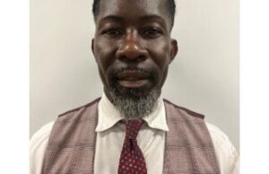 A escola de Iowa foi colocada na recreação da gerência após a prisão da neve