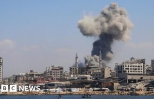 Os israelenses ofensivos na cidade de Gaza, a crise humana intensifica