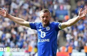 Jamie Vardy completa a transferência gratuita para o clount clount clount