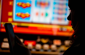 De destro, mas não faça telas, chama o bebê Ludopathy