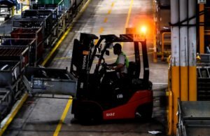 A economia tem um pequeno acordo na segunda metade do ano: menos 0,1% do PIB