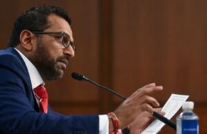 O legislador marcou o diretor do diretor do FBI de Kash Patel