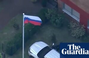 Os homens presos depois que a polícia queria a polícia em Sydney Russian