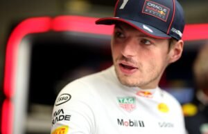 Max VerseSpestAppens pré -reanda Nostdchleife North antes do final do Nürburgring 参加