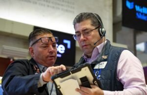 Wall Street fechou em novos registros