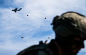 OTAN OTAN enfrentou a emergência para a janela após o ataque de drones russos