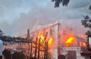 Os manifestantes do Nepal foram enviados escolhendo um novo líder por confrontos no fundo