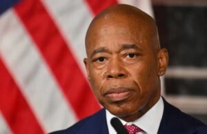 A cidade de Nova York Erric Eric Erms abandonou os desafios dos terceiros