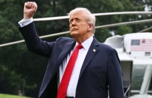 O presidente Trump participou dos últimos homens do mais recente homem no Centro Nacional de Tênis de Billie Jean King