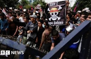 Os protestos no Nepal eclodiram devido à proibição da mídia social, mataram 19 feridos