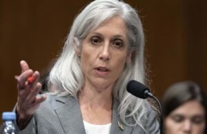 O sistema médico público enfrenta crise porque a RFK Jr. lidera a agenda anti-vacina, alertando o chefe do CDC