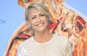 Robin Wright reflete sobre a vida na Inglaterra depois de deixar a América