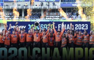 Corre na piscina de piroma do piroma e cebola da piscina de pirome do piroma