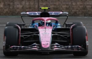 Franco Colapinto Faces FP3 no circuito da Baku Street da Fórmula 1