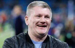 Vai para o lenda Ricky “Hitman” Hatton