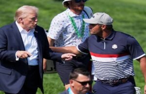 Trump participou do coral no protesto