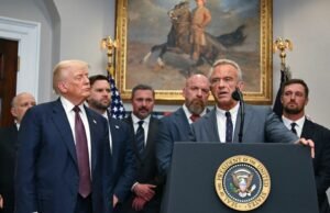 Rfk jr. Enfrentando as costas após o diretor do CDC Susan Monarez para conflito de Vação