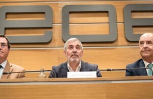 Clavijo cobra a UE não a definição de políticas em movimento e destaca o papel do CEOE em um relacionamento com a África