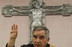 O pedido do Vaticano pode desbloquear celebrações financeiras e papalia