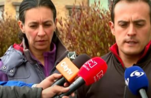 O pai de Valeria de Valeria afirma que o corpo de sua filha tem duas cordas, ele pensa em assassinos