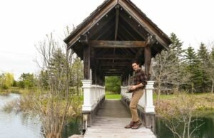 O lobo está apoiando o rancho no próximo episódio Família da America ‘Crossroad Spurs’ (opcional)