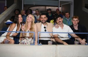 Lindsay Lohan nos viu abrir com irmãos na saída da família aleatória