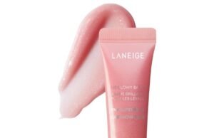 Sephor está vendendo novos brigos brilhantes e eles dão aos seus lábios o último ‘Strid “