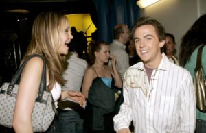 Frankie Mun retrata varinhas com Mannes 23 anos depois de ‘Big Fat Gord’