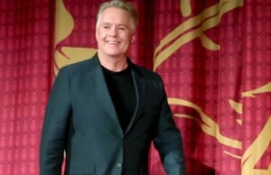 Lendário ícone adolescente dos anos 70 de volta aos holofotes