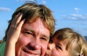 Buddi Ilowin fornece o melhor imposto de carreira para o padre Steve no dia de sua morte