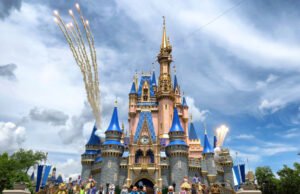 A Disney identifica uma grande mudança do castelo de iconici candarella