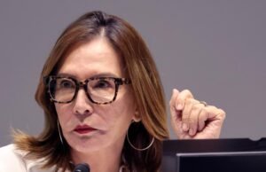 Ele estava prestes a ser expulso como um bebê. Agora ele tem um emprego no comando de seu trabalho